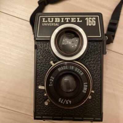LOMO Hasselblad film camera twin lens reflex photo hobby leisure display
