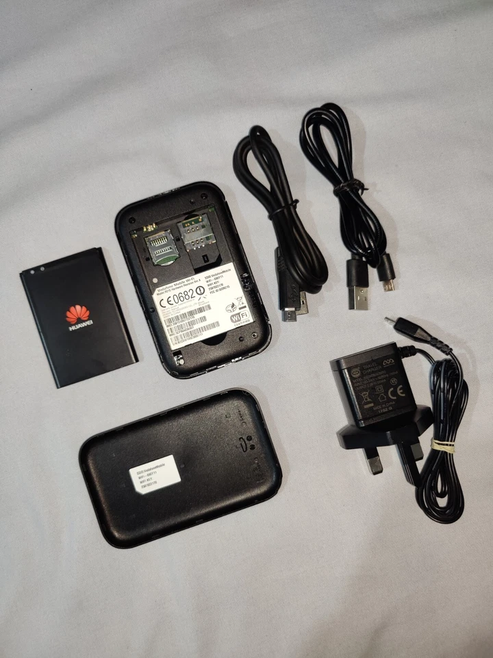 Hotspot Wi-Fi mobile rete 4G VODAFONE R215 - MODELLO: R215 - IN BUONE CONDIZIONI - Immagine 2 di 4