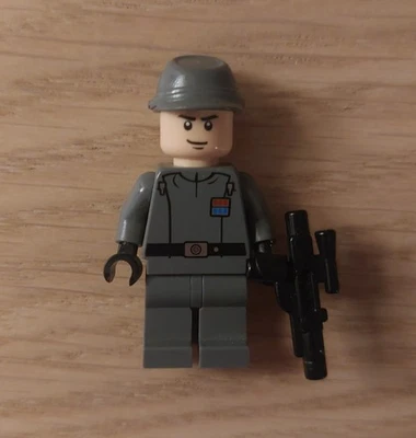LEGO Star Wars Minifigur Imperial Officer - Captain, Commander Figur sw0376 - Bild 1 von 3