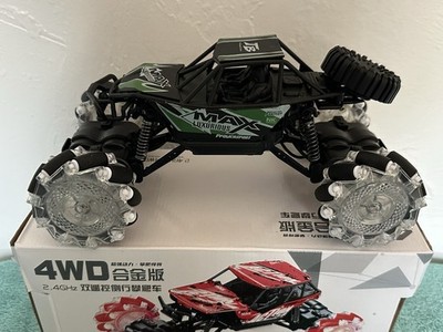 Green MONSTER TRUCK  360 Degrees Turns LED Light Up Tires Stunt Truck FAST!!!