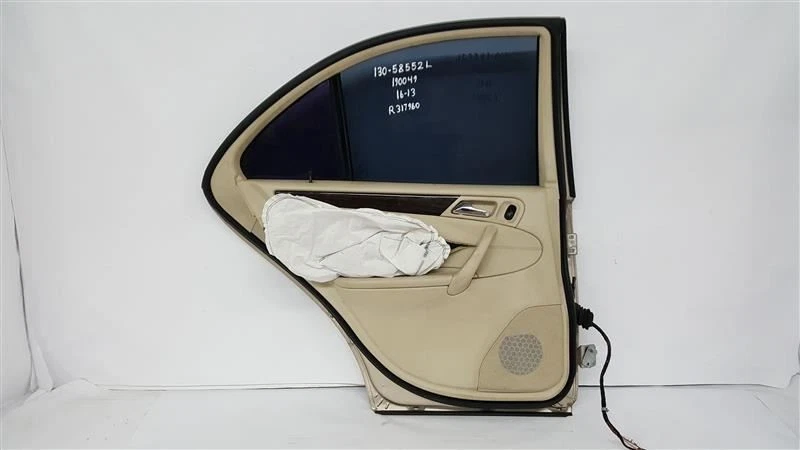 Puerta trasera izquierda dorada C693 OEM 2001 2002 2003 2004 2005 Mercedes Benz C320 C240 Foto 4 de 4