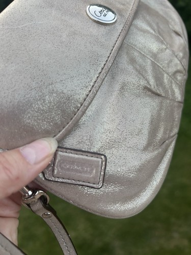 Coach metallic Gold clutch/wristlet See Photos. - Picture 5 of 14