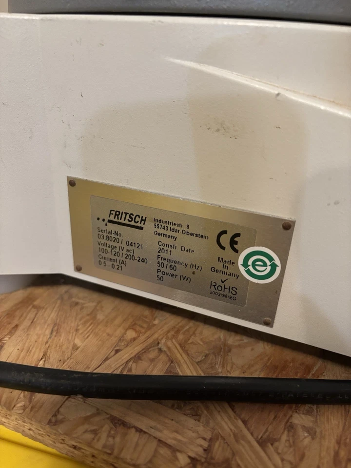 Conjunto de mesa e panela de peneira Sieve Shaker - Fritsch Analytics Spartan - Imagem 3 de 4