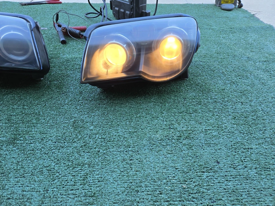 2004-2008 克莱斯勒 Crossfire Lefr 司机车头灯前灯原始设备制造商二手 — 第 3/4 张图片