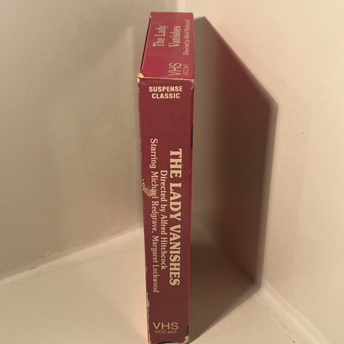 The Lady Vanishes VHS Movie-Alfred Hitchcock Suspense Classic - Picture 5 of 7