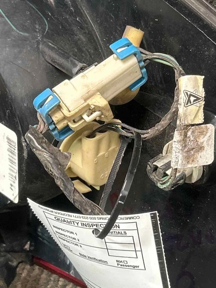 Fits 2004-07 Buick Rendezvous Tail Light RH OEM#:15281032 Foto 4 de 4