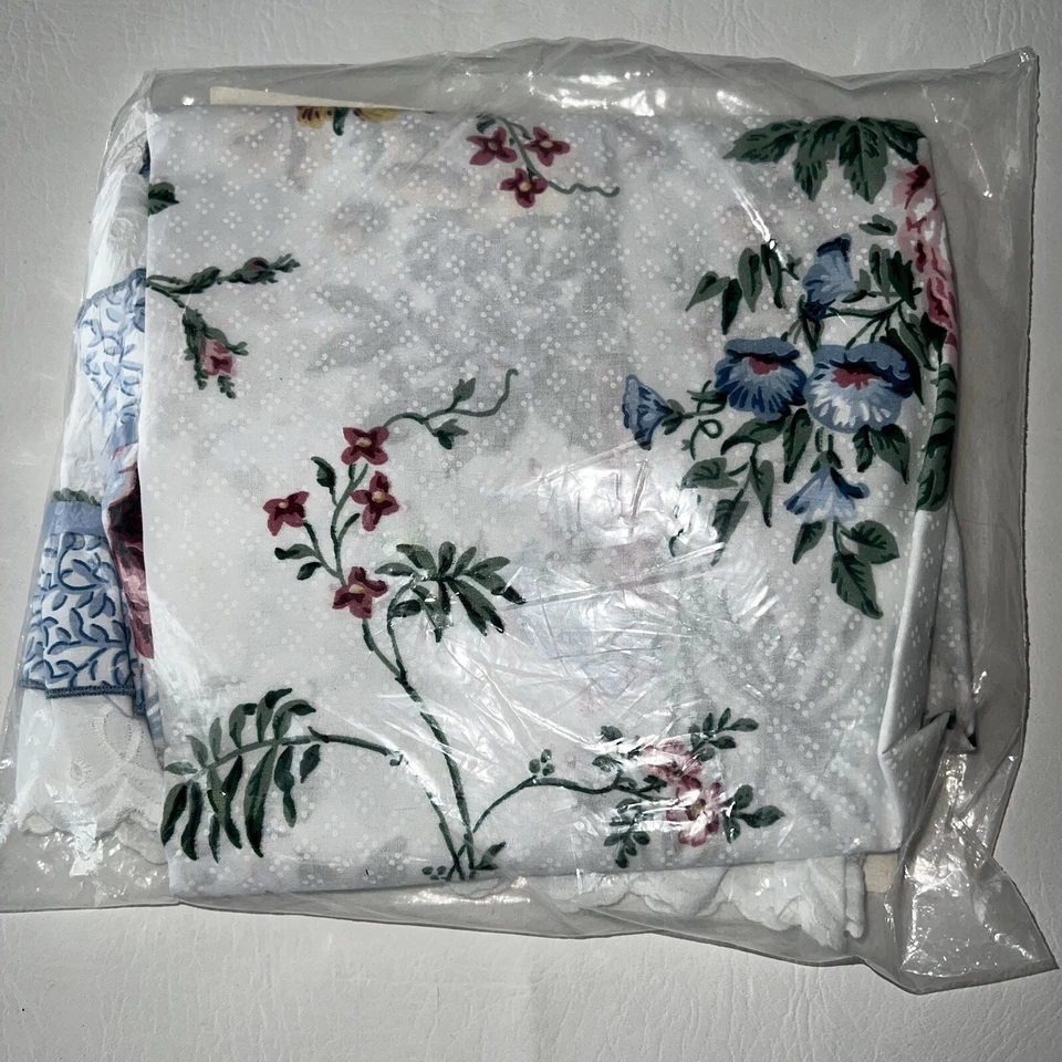 Travesseiro vintage floral rosa com babados ilhós fronha 20X26 chique gasto Cottagecore NOVO - Imagem 4 de 4