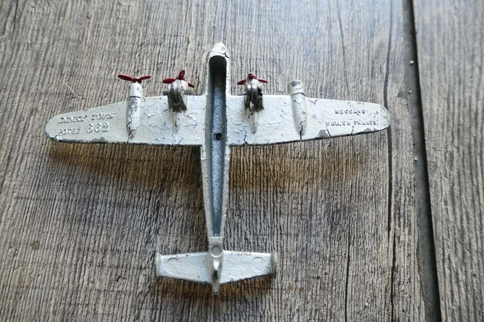 Aereo Dinky Toys Potez 662 Meccano Francia Aereo Di Linea Zamak Stato Vedi Foto - Immagine 3 di 3