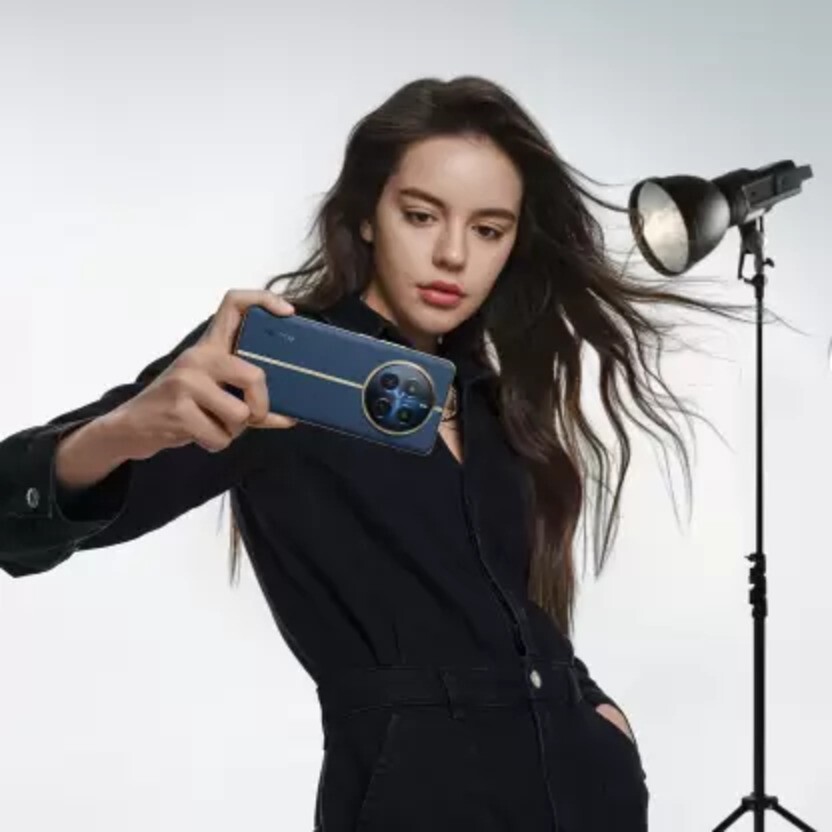 Realme 12 Pro+ 5G (Submarine Blue, 256 GB) (12 GB RAM