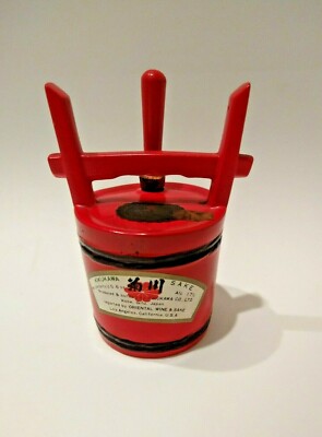 Vintage Japanese Kikukawa Sake CARRYING BUCKET mini figural bottle w/ STOPPER 
