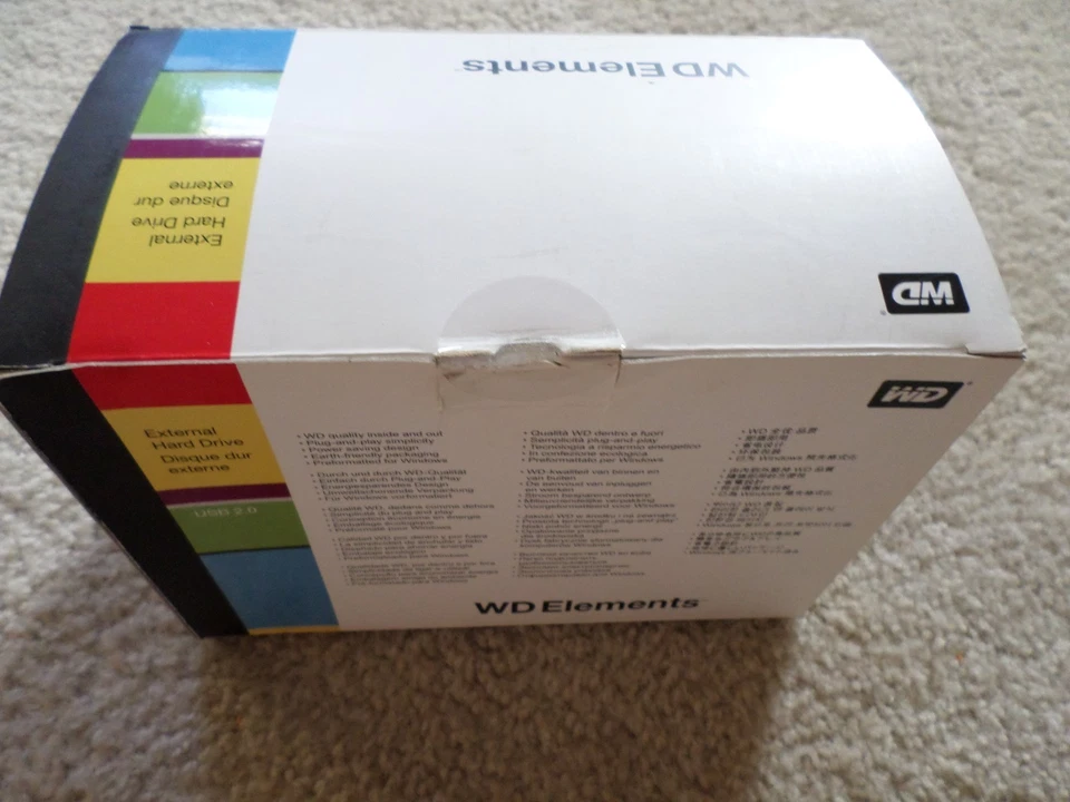 WD Elements 1.5TB USB 2.0 3.5" Desktop External Hard Drive WDBAAU0015HBK - Image 3 of 4