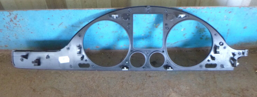 Volkswagen Passat 03/06-09/10 Instrument Cluster Surround Trim - Picture 2 of 3