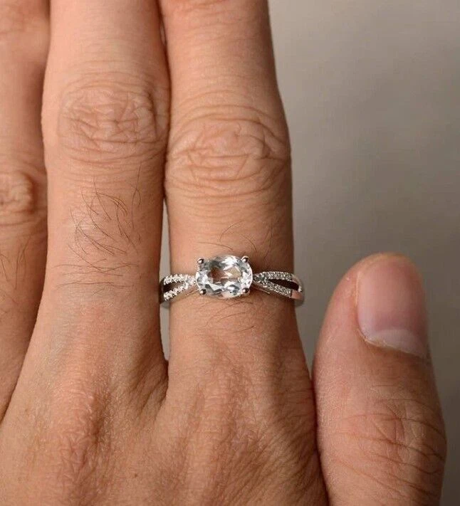 Dainty cubic deals zirconia ring
