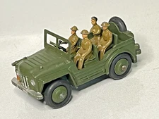 Dinky Toys #674 Austin Champ