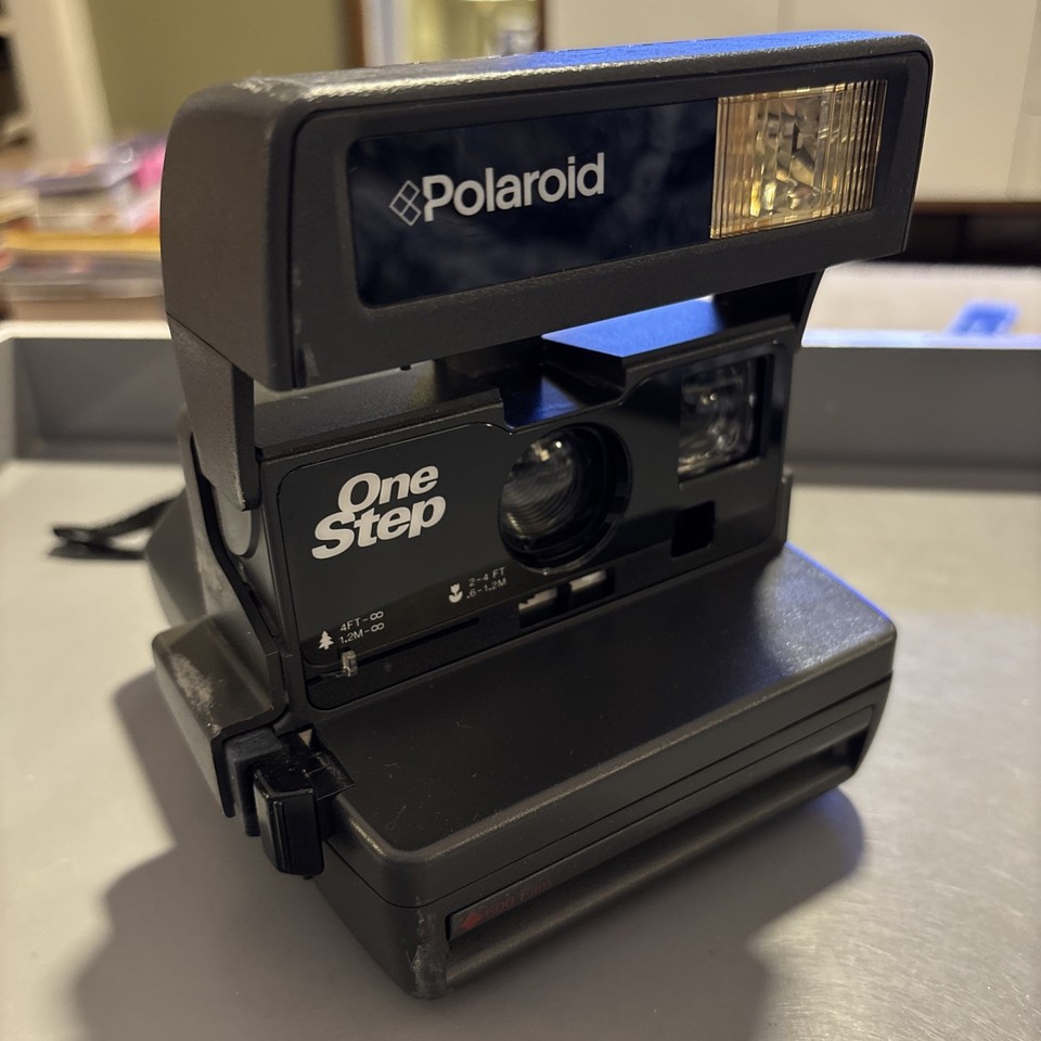 Vintage Polaroid One Step 600 Instant Film Camera - Tested & Works!