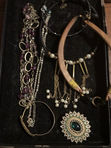 Vintage Costume Jewelry Lot