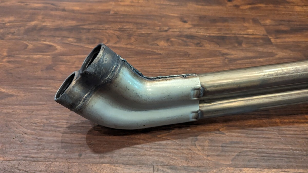 Porsche 930 Turbo Muffler 93011103804　希少 Porsche 930 Turbo Muffler 93011103804 希少 Porsche 930 Turbo