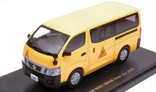 MODELLINO FURGONE STATICO EBBRO NISSAN NV350 CARAVAN SCUOLABUS 2012 GIALLO 1:43