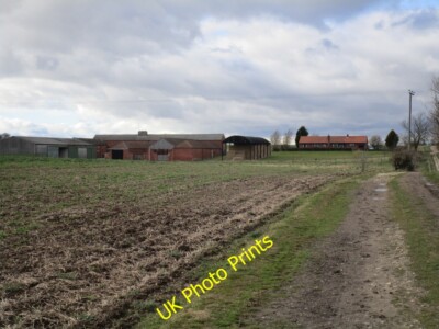 Photo 6x4 Risby Park Farm Risby/TA0034  c2015