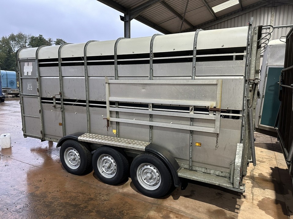 Hudson 14 FT Livestock Trailer Cattle Gate Sheep Decks,TRI Axle,New