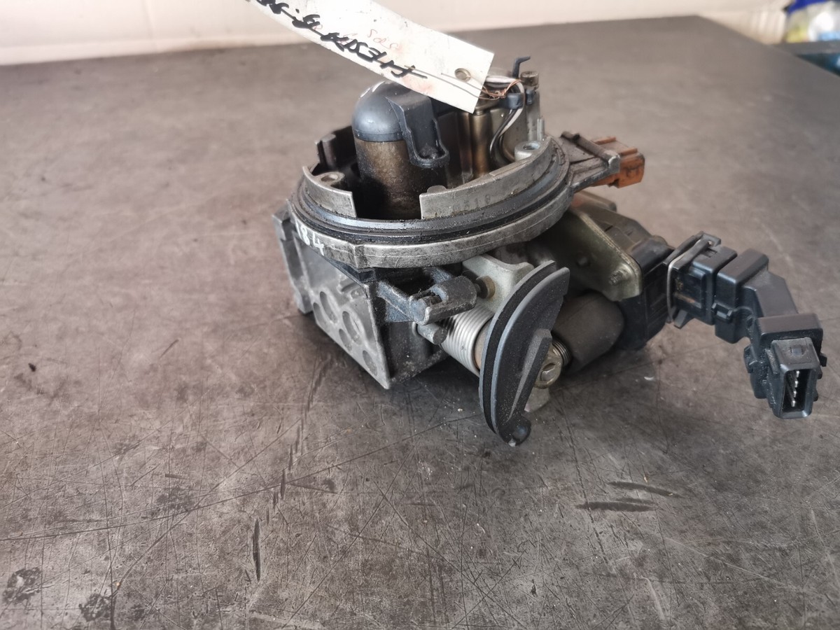 Renault Clio I 57 Vergaser Einspritzanlage 7700748118 0438201062 