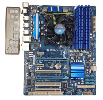 Gigabyte GA-P55A-UD3 ATX Intel W/ CPU + CPU FAN + RAM + I/O SHIELD