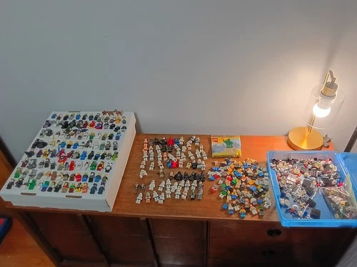 LOT of APX. 200 LEGO MINI FIGURE MINIFIGURES : STAR WARS MARVEL DC +++