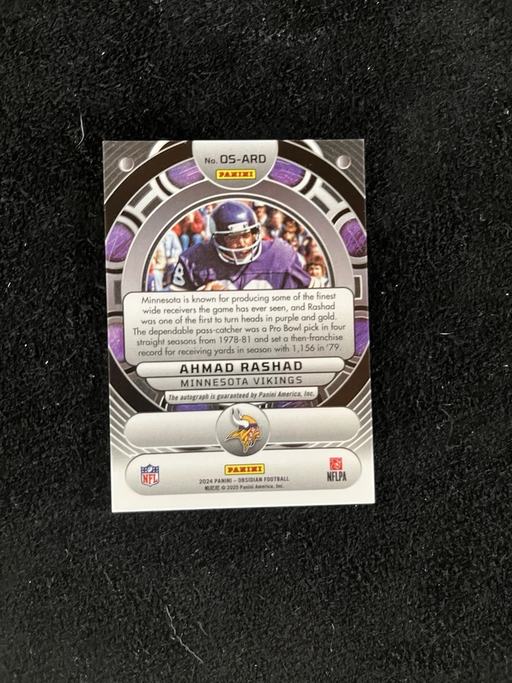 AHMAD RASHAD 2024 OBSIDIANA FÚTBOL ORBITAL FIRMA VIKINGOS AUTOMÁTICO BLANCO CONTRA Foto 2 de 2