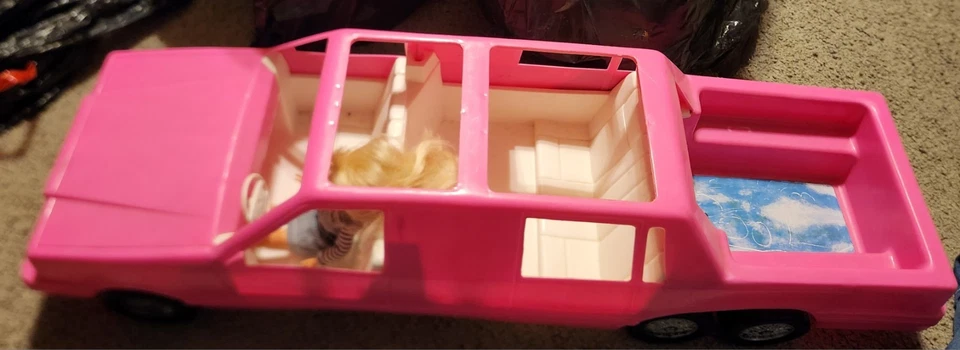 Barbie vintage años 90 limusina elástica rosa caliente piscina/bañera de hidromasaje 32" de largo Foto 2 de 4