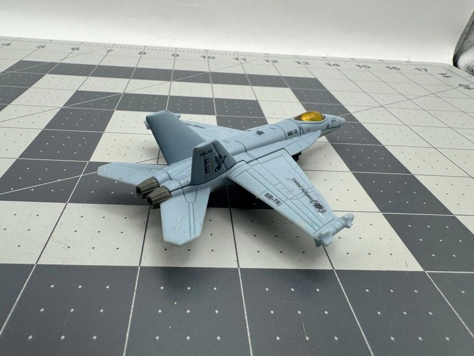 Matchbox SB-76 Super Hornet Diecast Jet Avión Juguete Avión Azul Militar Foto 3 de 4