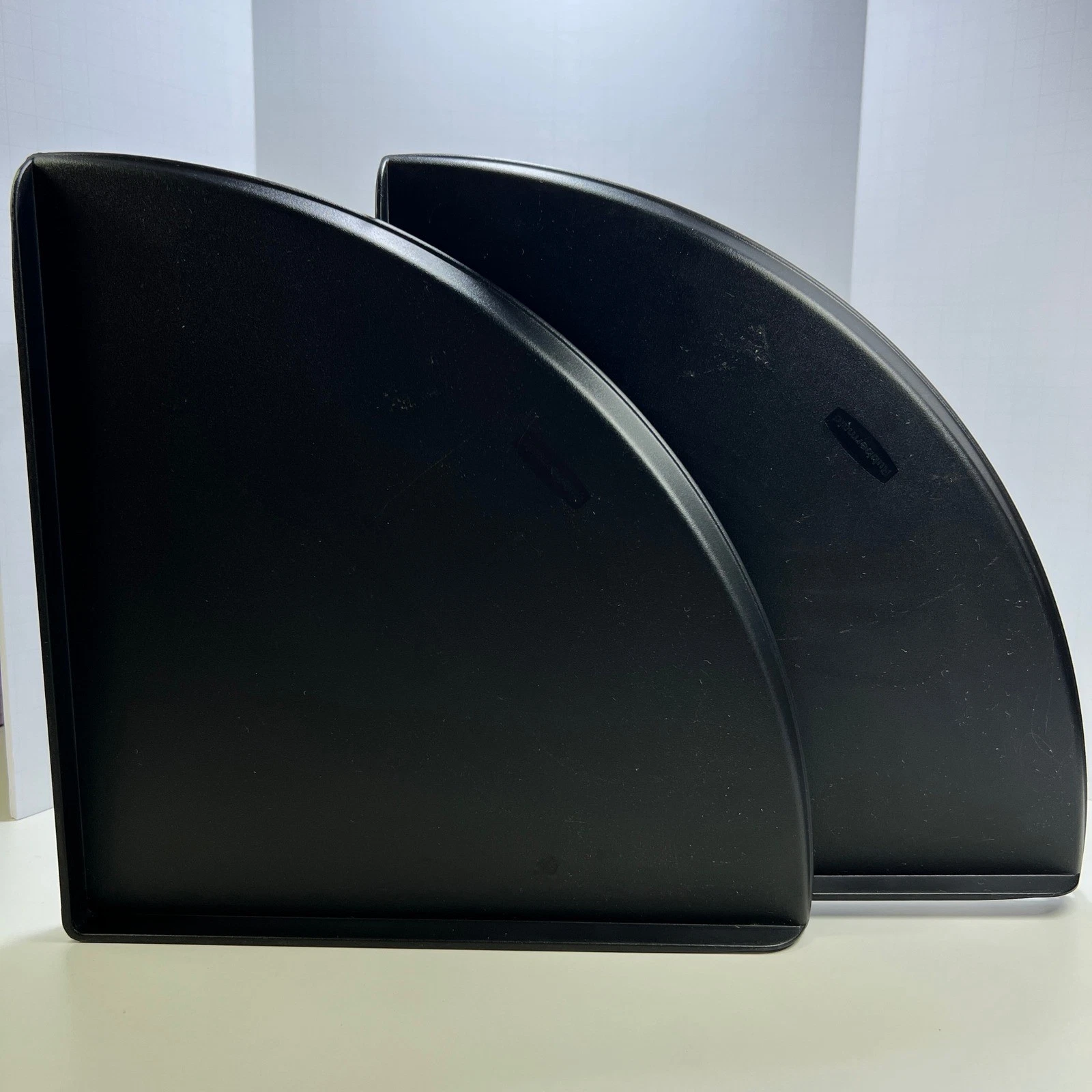 Rubbermaid Black Corner Shelf Organizer Kitchen Cabinet Pantry Riser 3R54 2 Pack