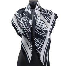 Unbranded Scarf Black and White Polka Dot Large 34/36"