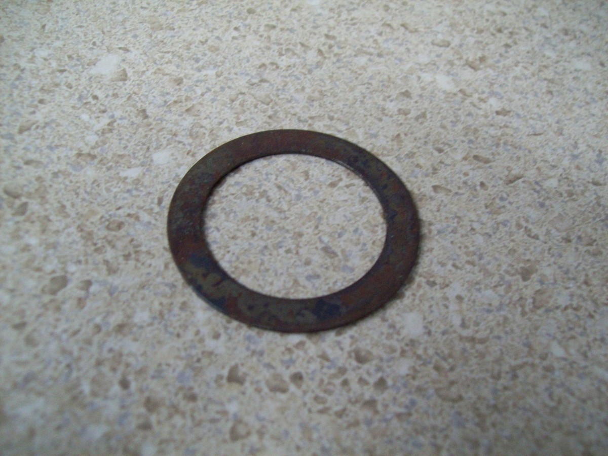 NOS OEM Yamaha Crank 1 Shim 1970-1984 XS650SL TX650 XS650F 256