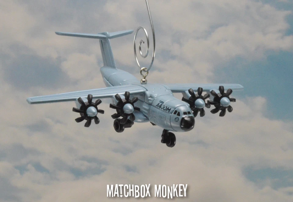 Airbus 400M Military Transport Custom Christmas Ornament Airplane Adorno 1:400 - Image 4 of 4