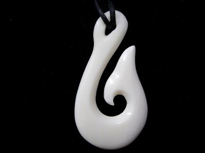 Maori Fish Hook Hei-Matau Water Buffalo Bone Hand Carved Pendant Necklace Cord