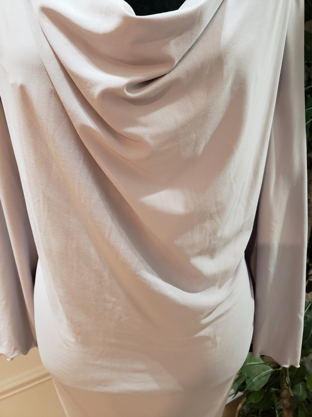 Jaclyn Smith Women Gray Solid Polyester Cowl Neck… - image 3