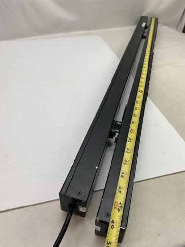 PDU para rack medida APC 885-1736 ILPL 16 salidas 100-120 VCA 10 amperios máximo AP7850 - Foto 16 de 22