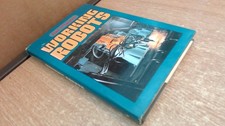 Working Robots: 2 - D'Ignazio - Good - See condition notes