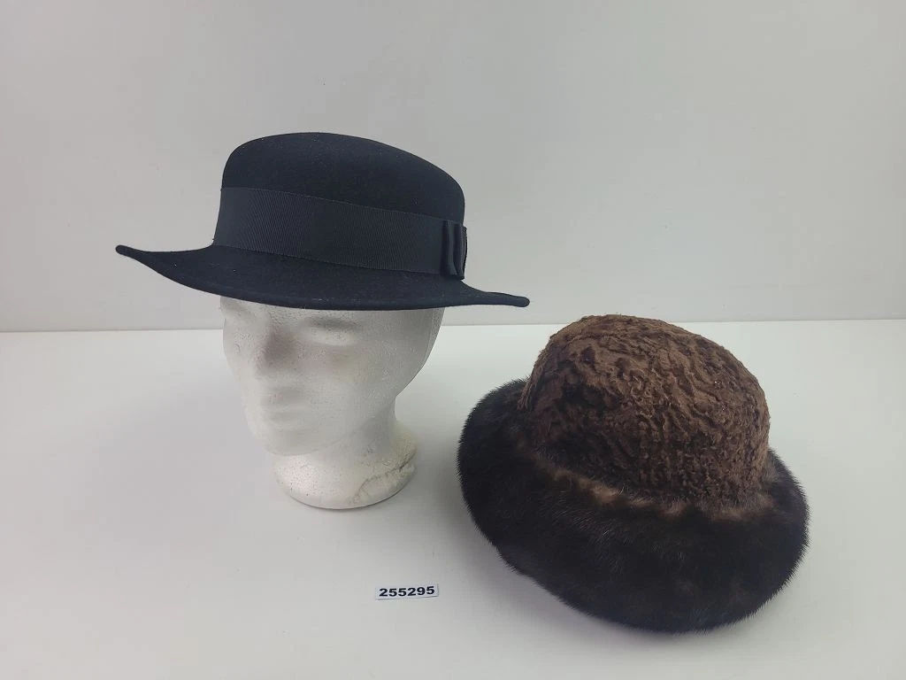 2 Hüte Damen Filz schwarz Pelz braun Gr. 57 Vintage alt #255295