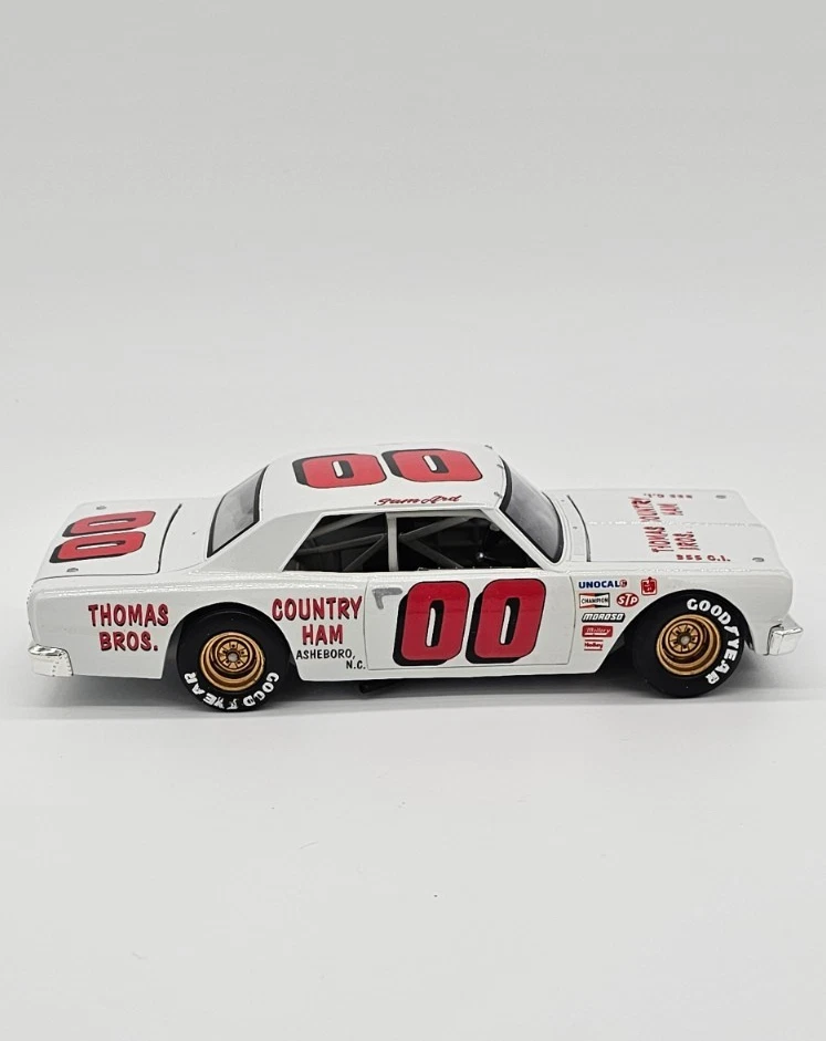 Sam Ard #00 NASCAR Thomas Bros. Country Ham 1/24 diecast (sin caja) Foto 3 de 4