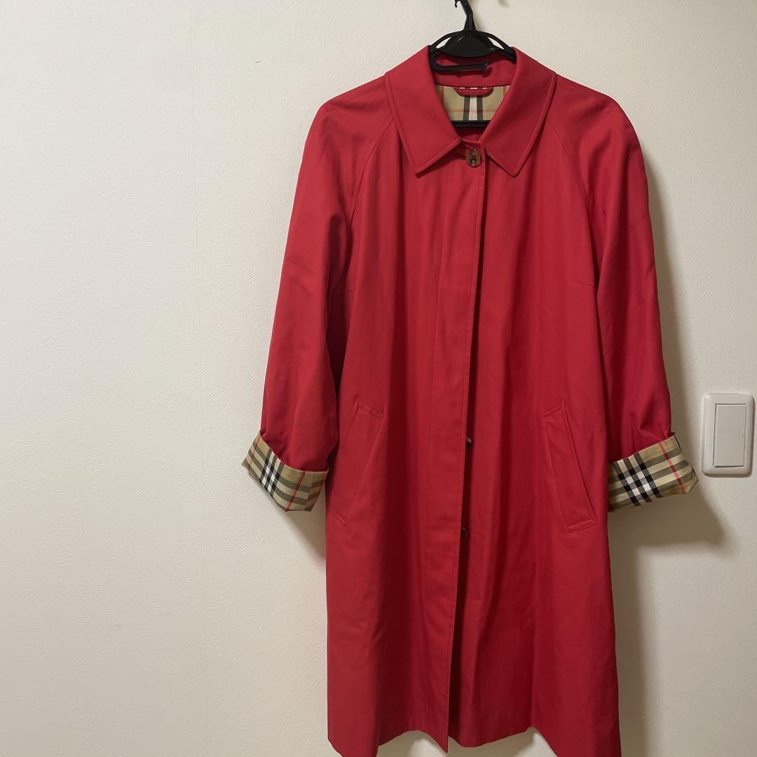 Burberry classic trench coat size 40 in timeless beige