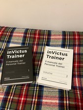 InVictus trainer il manuale del personal trainer  2 volumi in ottime condizioni 