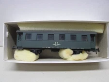 PIKO ~ PERSONENWAGEN Bi 33 DR (GREEN) PASSENGER CAR~ HO SCALE~ LOT--B