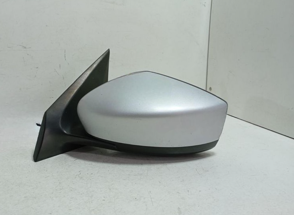 2015-2019 Nissan Versa Left Driver LH Side View Door Mirror Power Silver Oem