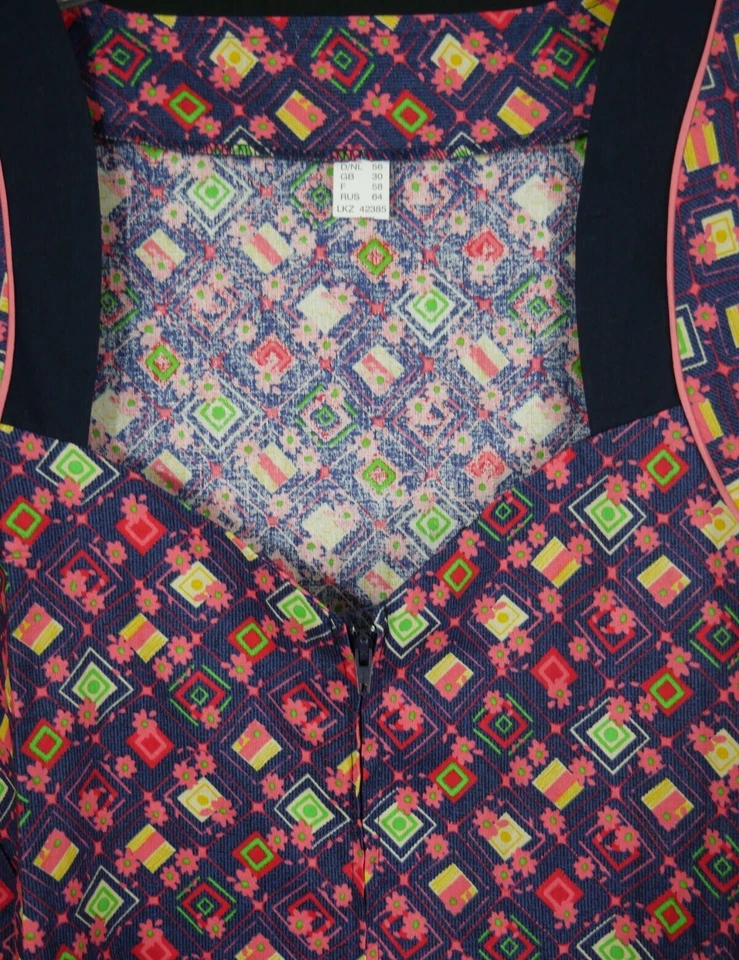 TRAUMHAFTES Kleid Freizeit Bunt Blumen 100% Baumwolle Modern Größe 54/56 NEU! - Bild 1 von 4