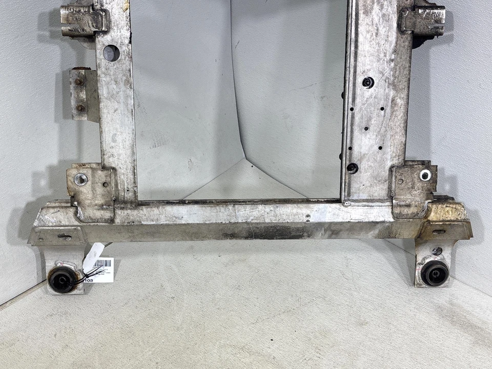 Pontiac Grand Prix Buick Lacrosse 2005-2008 cuna travesaño delantera 3,8 L Foto 3 de 4