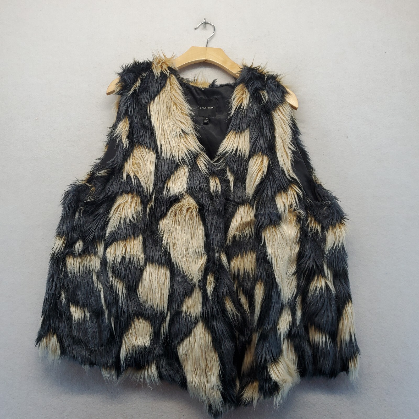 24 Vest Faux Fur Sleeveless Lined 