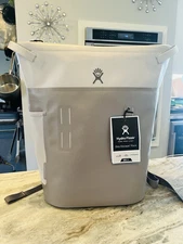 NWT Hydro Flask 20 Liter Day Escape Soft Cooler Pack/Backpack (Peppercorn-GRAY)