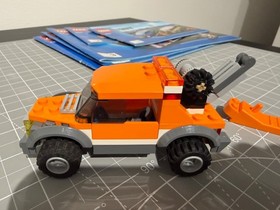 LEGO CITY (4207)  City Garage  Pre Owned Complete*