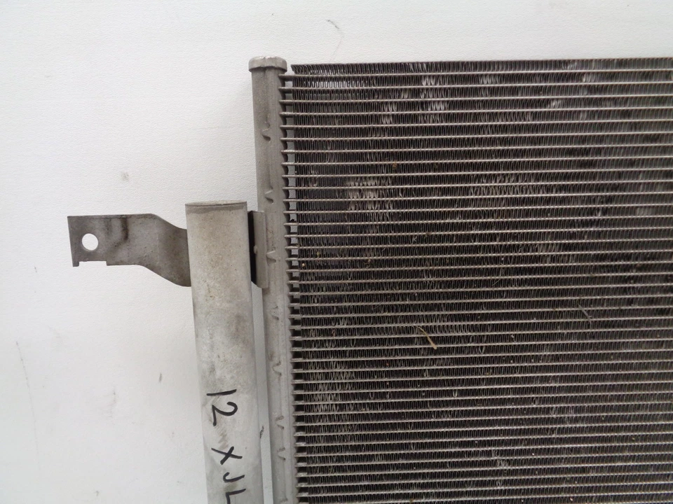 2010-2019 Jaguar XJ XJ L X351 AC Condenser BW93-19710-AA OEM AK251286 - Image 3 of 4